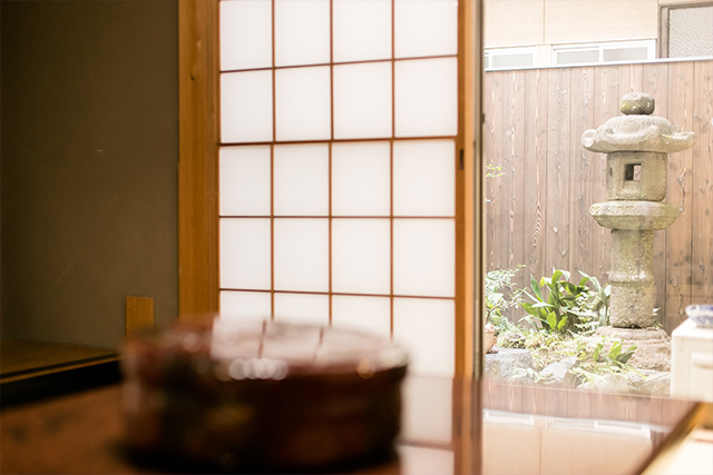 京都御苑・二条城にアクセス抜群の一軒貸し切りゲストハウス～香水庵～庭
